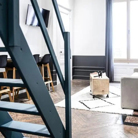 Centre/place Jaures * Mycityhome * Mezzanine